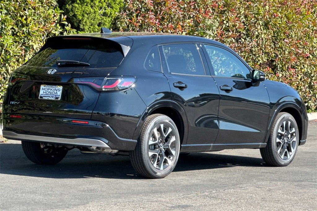 New 2026 Honda HR-V EX-L image 4