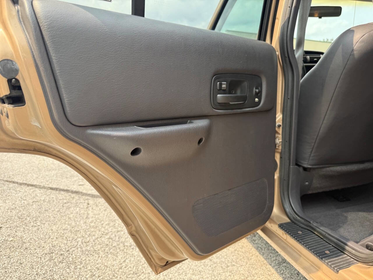 Used 1999 Jeep Cherokee Classic image 58