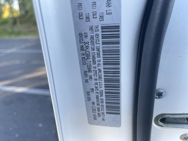 Used 2020 Jeep Compass Latitude FWD image 34