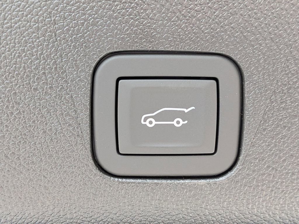 New 2026 Chevrolet Suburban High Country image 15