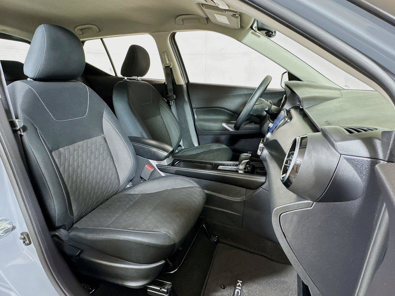 Used 2024 Nissan Kicks SV w/ Interior Electronics Package FWD image 24