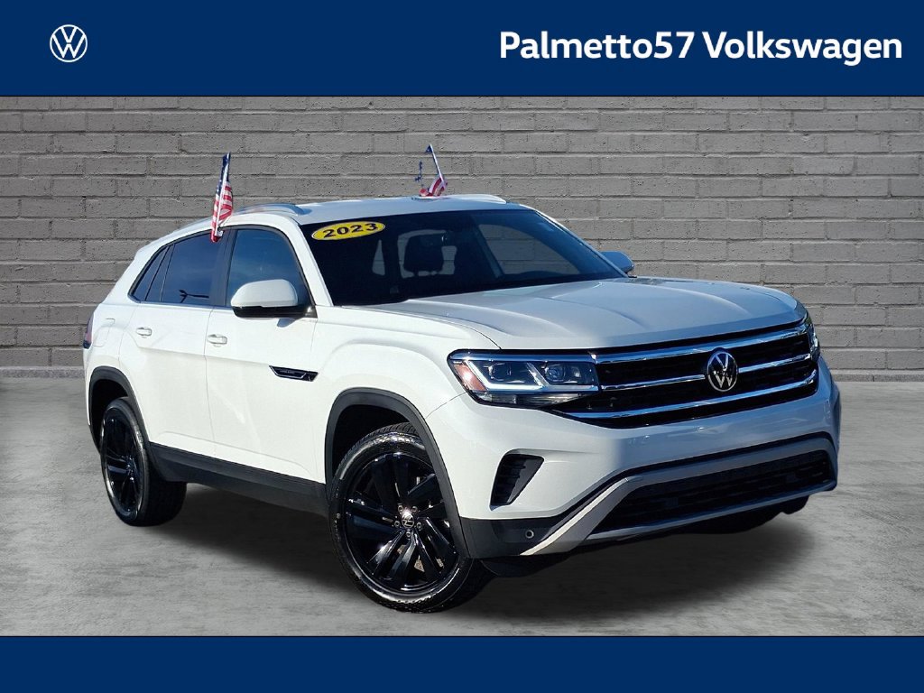 Used 2023 Volkswagen Atlas Cross Sport SE w/ Black Wheel Package