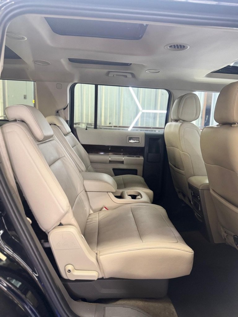 Used 2011 Ford Flex SEL w/ Rapid Spec Order Code FWD image 37