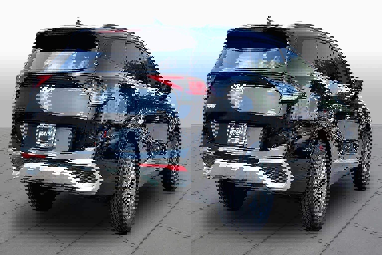 Used 2023 Kia Sportage SX image 13