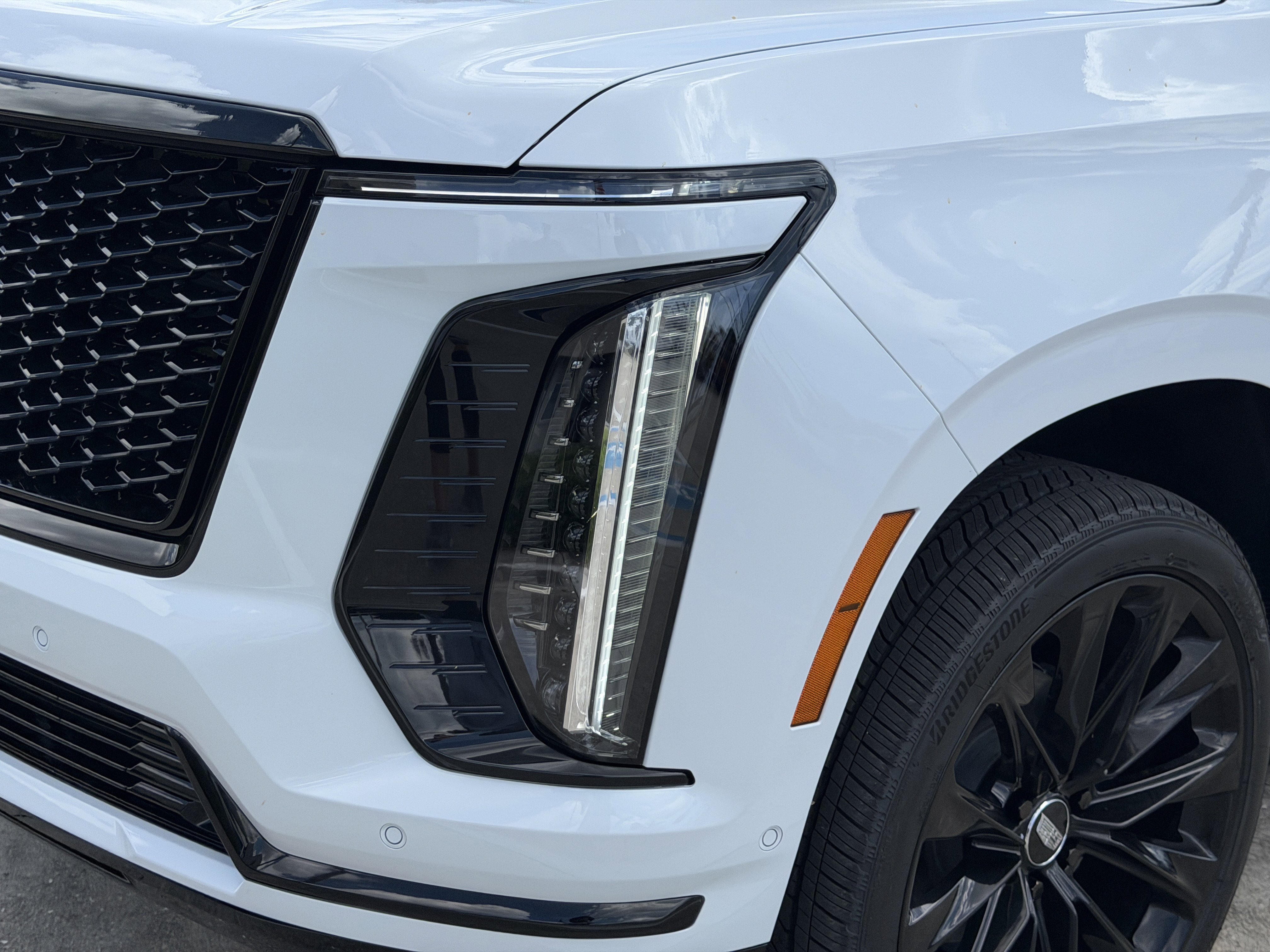 New 2026 Cadillac Escalade Platinum Sport w/ LPO, ONYX Package image 7