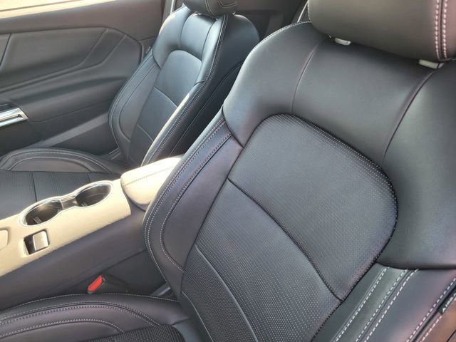 Used 2025 Ford Mustang Premium image 11