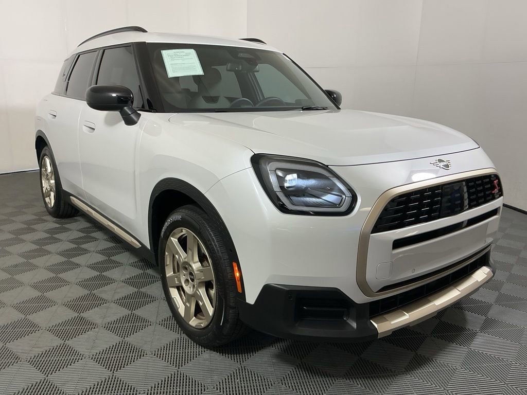 Certified 2025 MINI Cooper Countryman S image 3