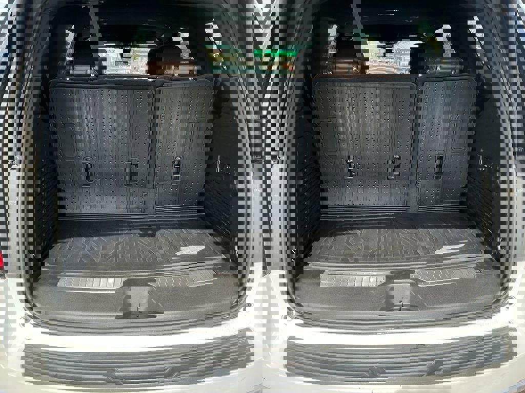 Used 2021 Chevrolet Tahoe High Country image 20