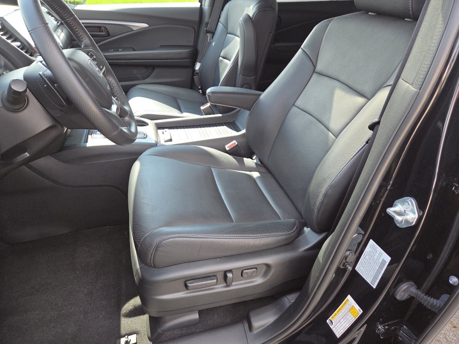 Used 2023 Honda Passport EX-L image 27