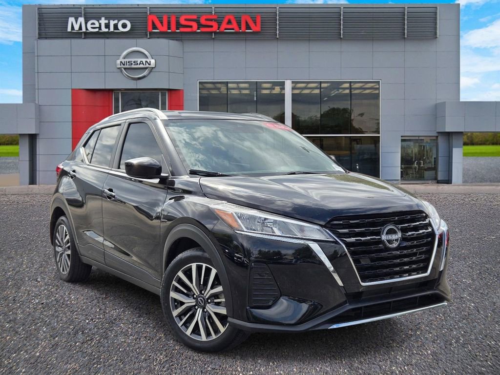 Used 2024 Nissan Kicks SV