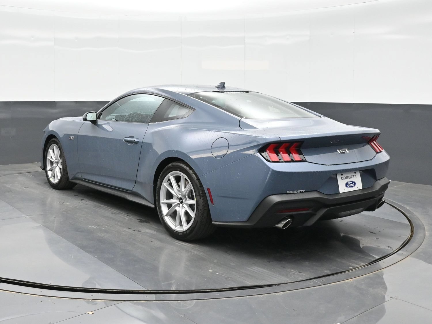 Used 2025 Ford Mustang GT Premium RWD image 5
