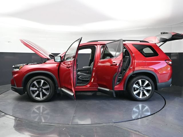 Used 2023 Honda Pilot Touring image 41