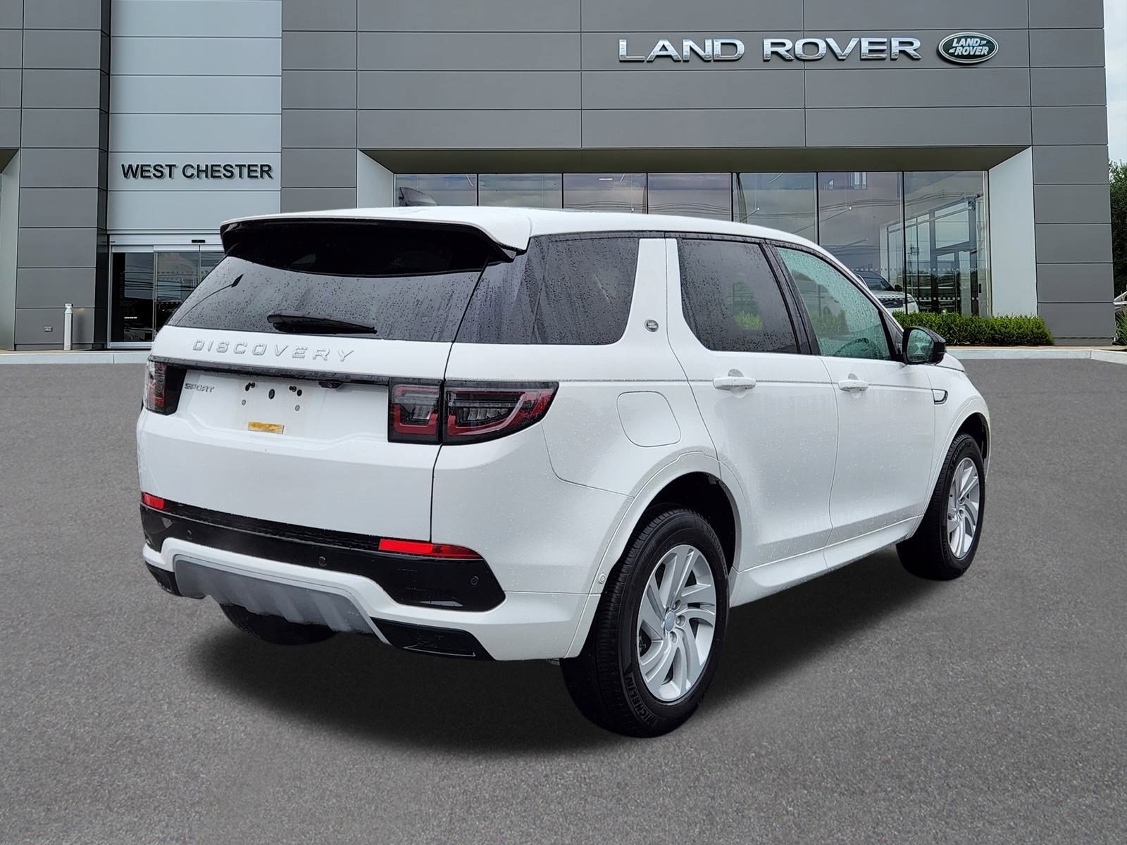 Certified 2025 Land Rover Discovery Sport S image 4