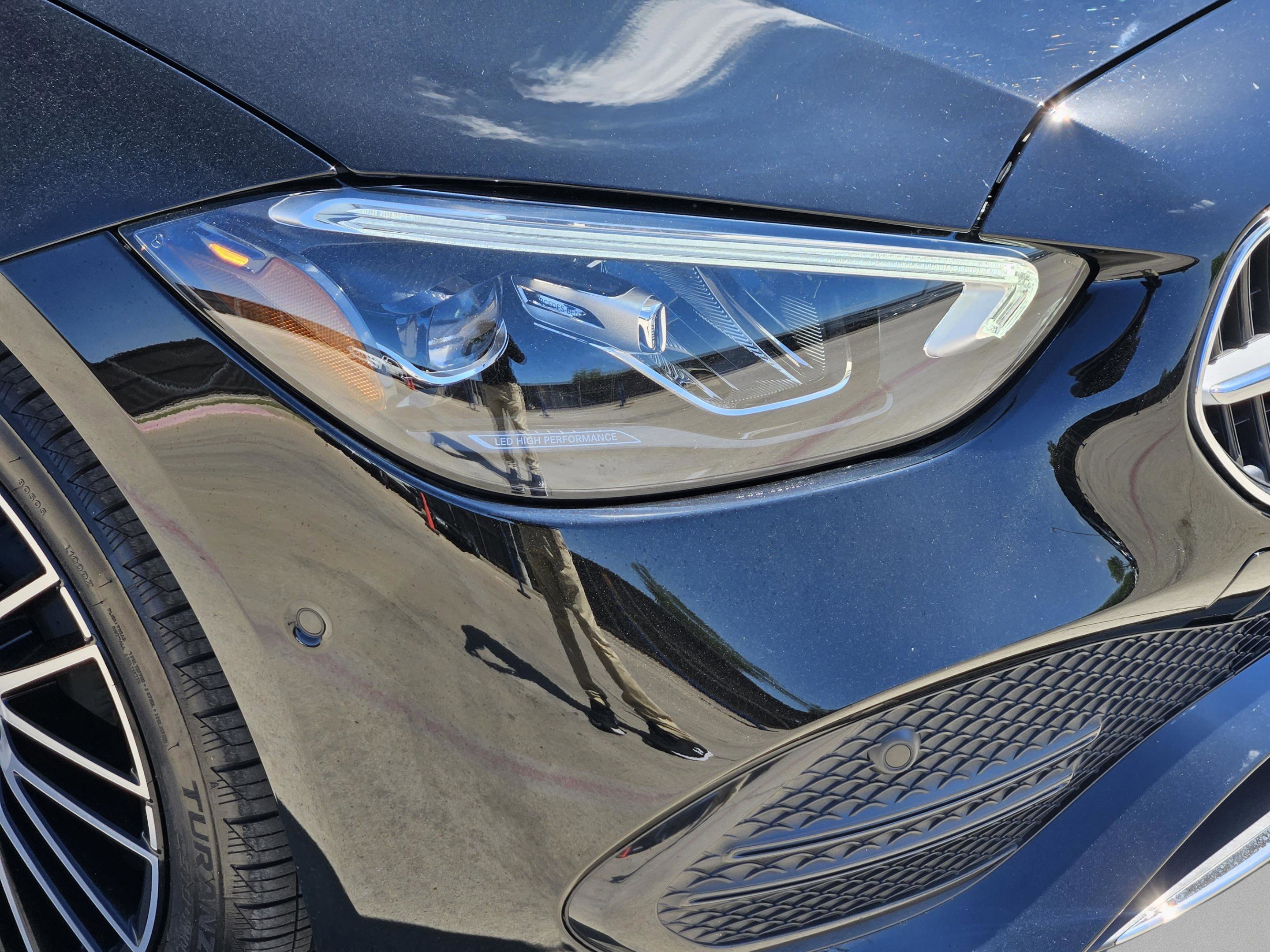 Certified 2026 Mercedes-Benz C 300 4MATIC Sedan image 6