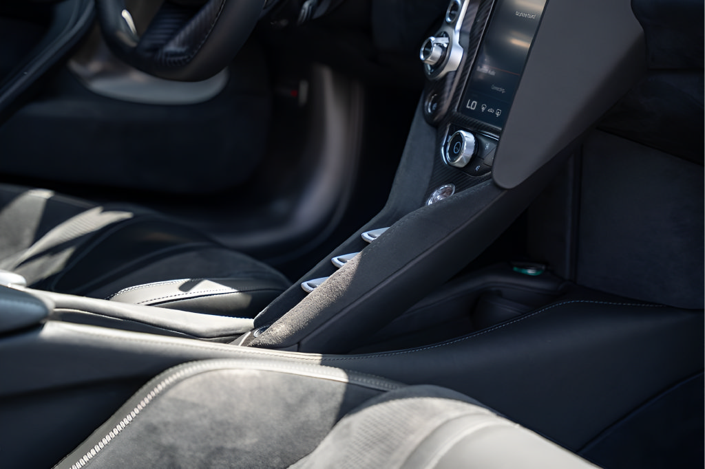 Used 2019 McLaren 720S RWD image 43