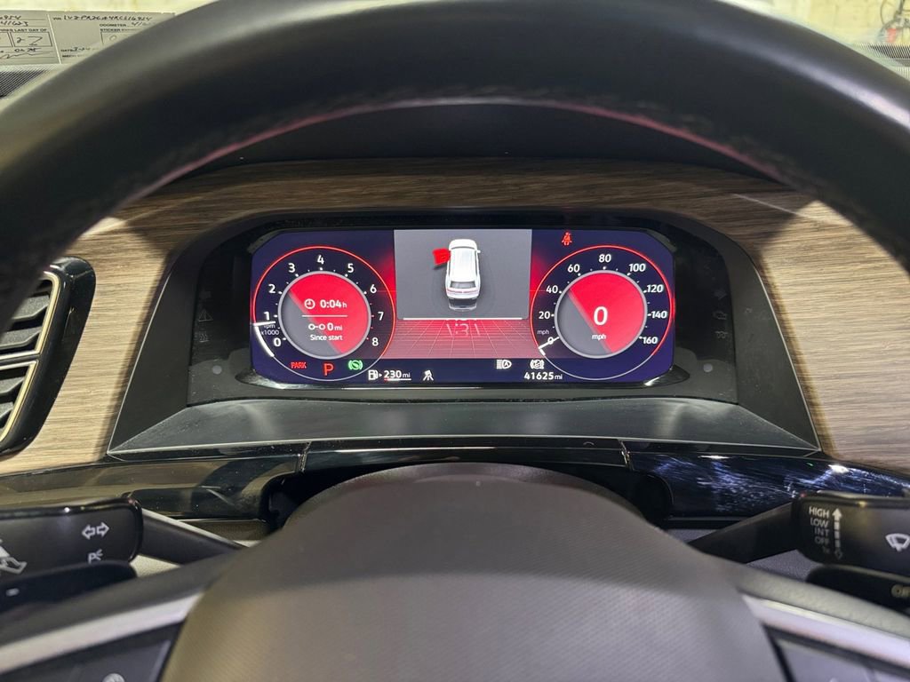 Used 2024 Volkswagen Atlas SEL Premium R-Line image 16