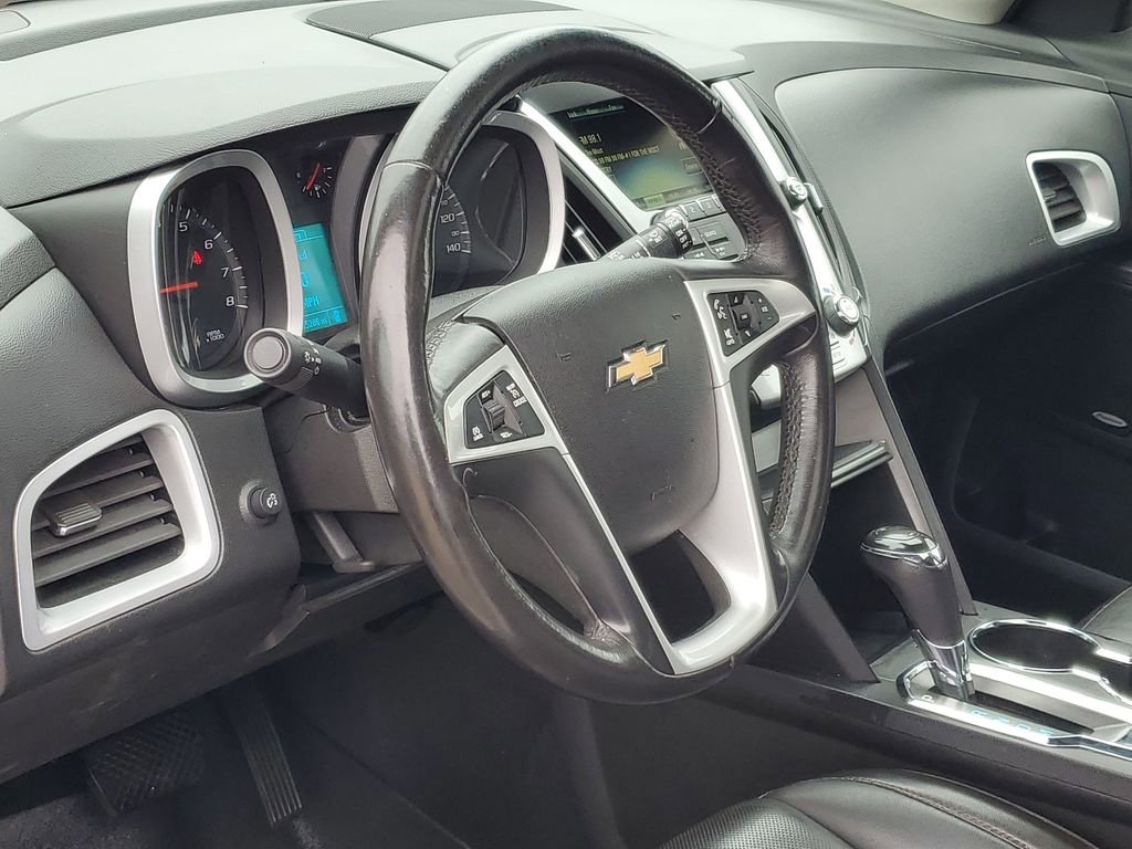 Used 2017 Chevrolet Equinox LT AWD/4WD image 10