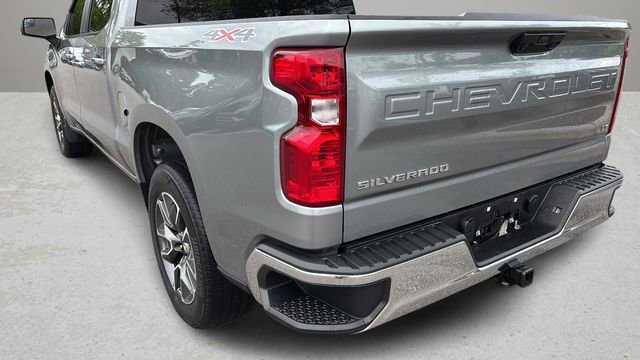Used 2023 Chevrolet Silverado 1500 LT AWD/4WD image 34