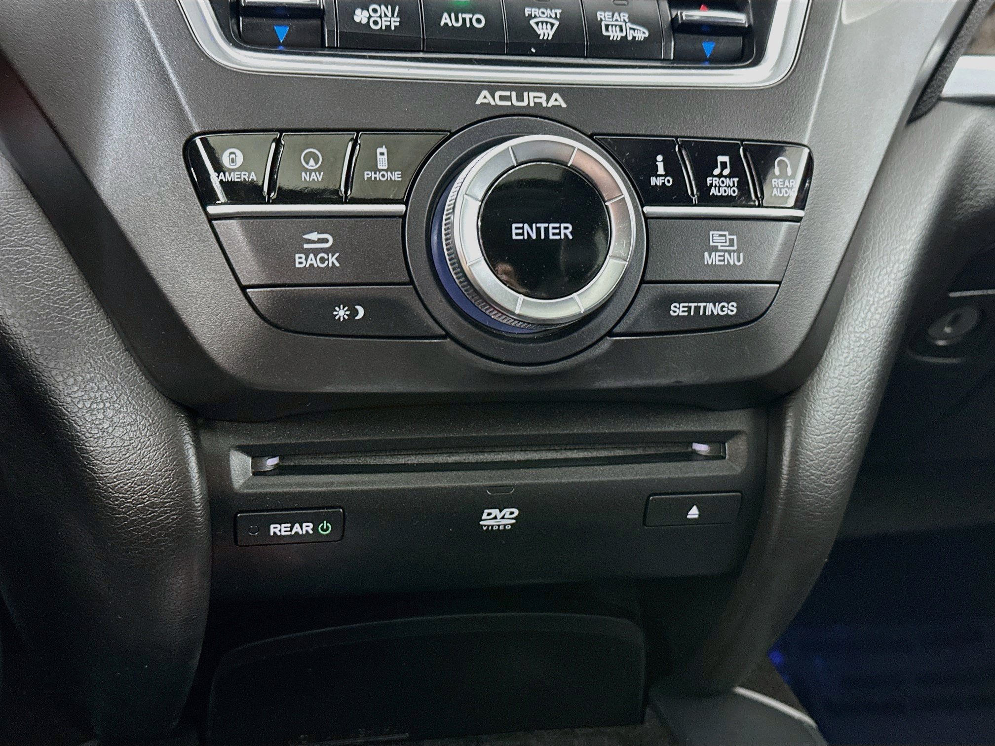 Used 2017 Acura MDX SH-AWD image 16