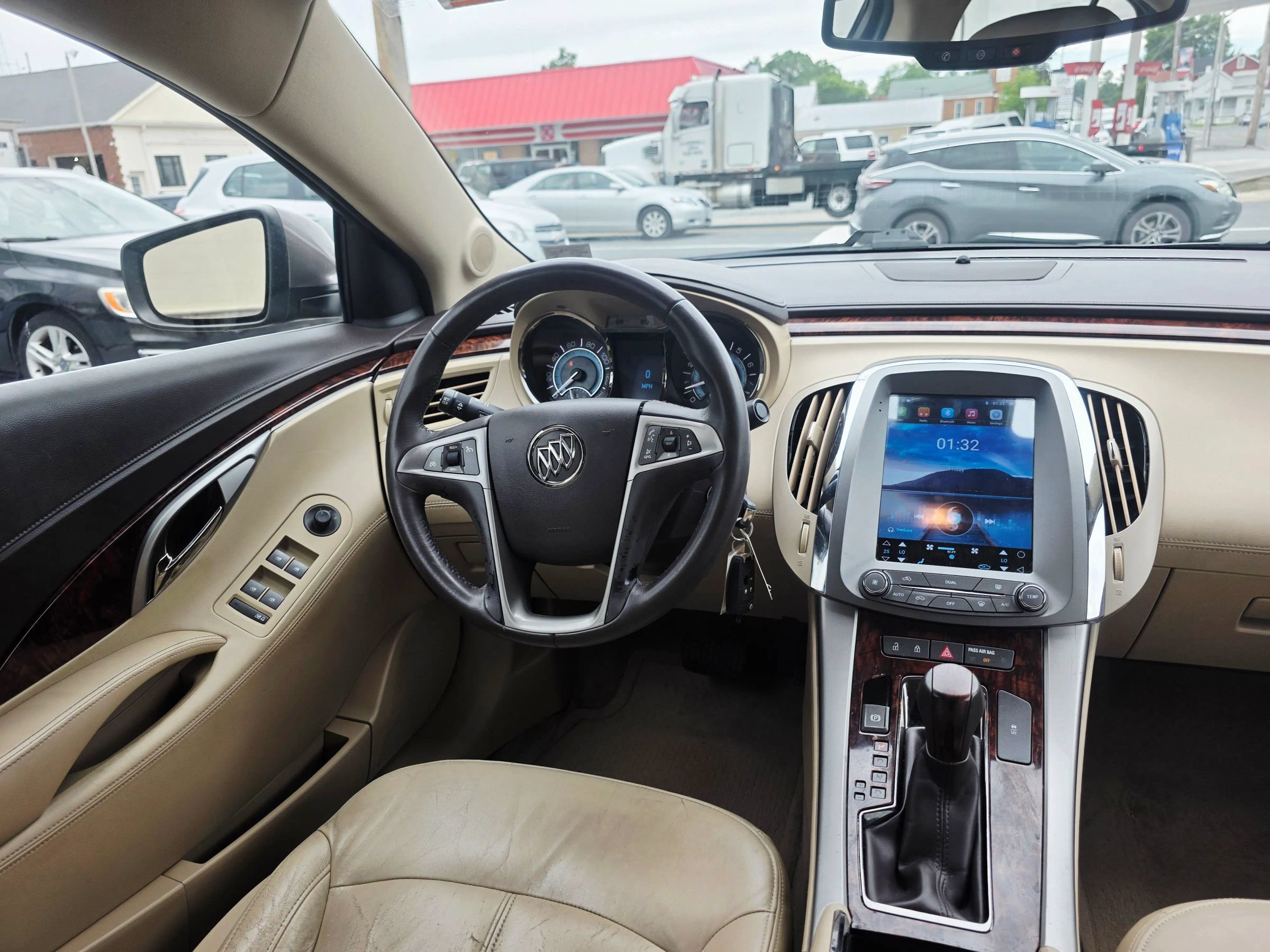 Used 2011 Buick LaCrosse CXL AWD/4WD image 21