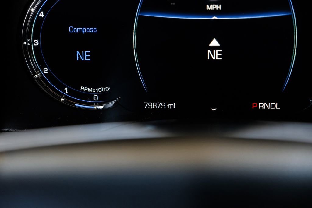 Used 2020 Cadillac Escalade ESV Premium Luxury image 17