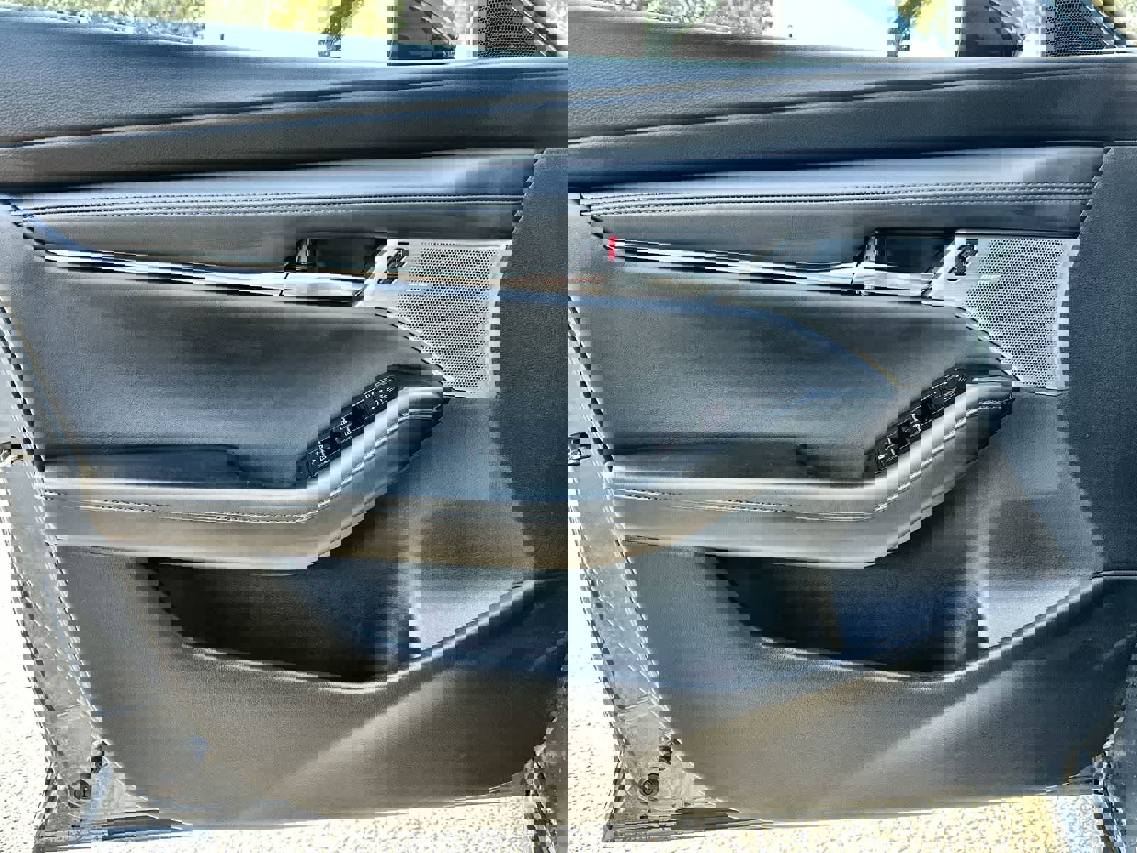 Used 2025 MAZDA MAZDA3 2.5 Turbo Sedan w/Premium Plus image 17