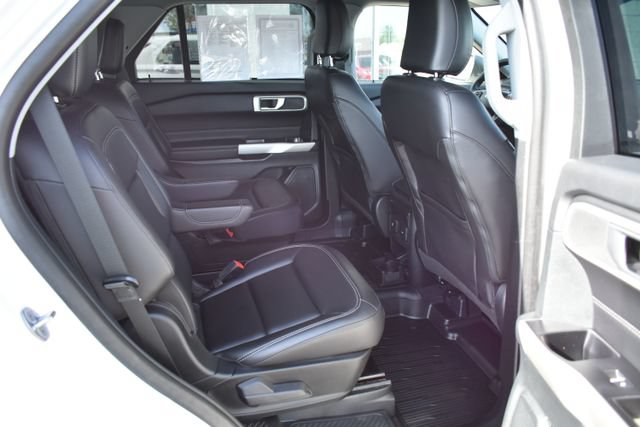 Used 2023 Ford Explorer XLT w/ Equipment Group 202A AWD/4WD image 41