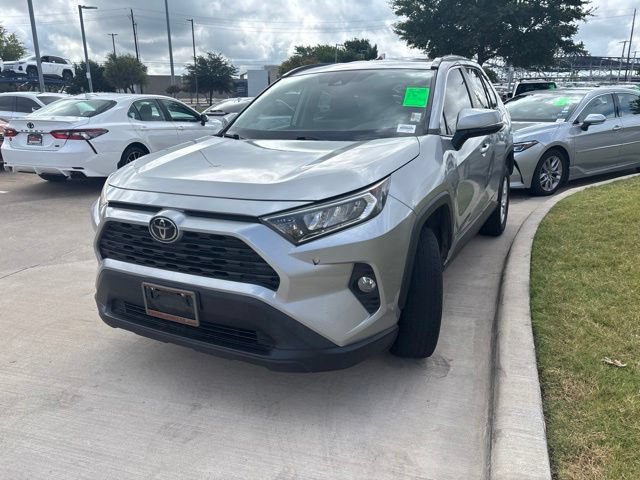 Used 2021 Toyota RAV4 XLE FWD image 6