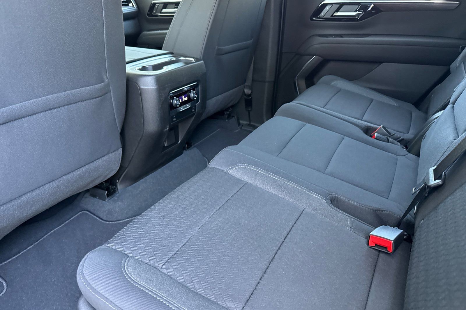 New 2026 Chevrolet Tahoe LS w/ Max Trailering Package AWD/4WD image 11