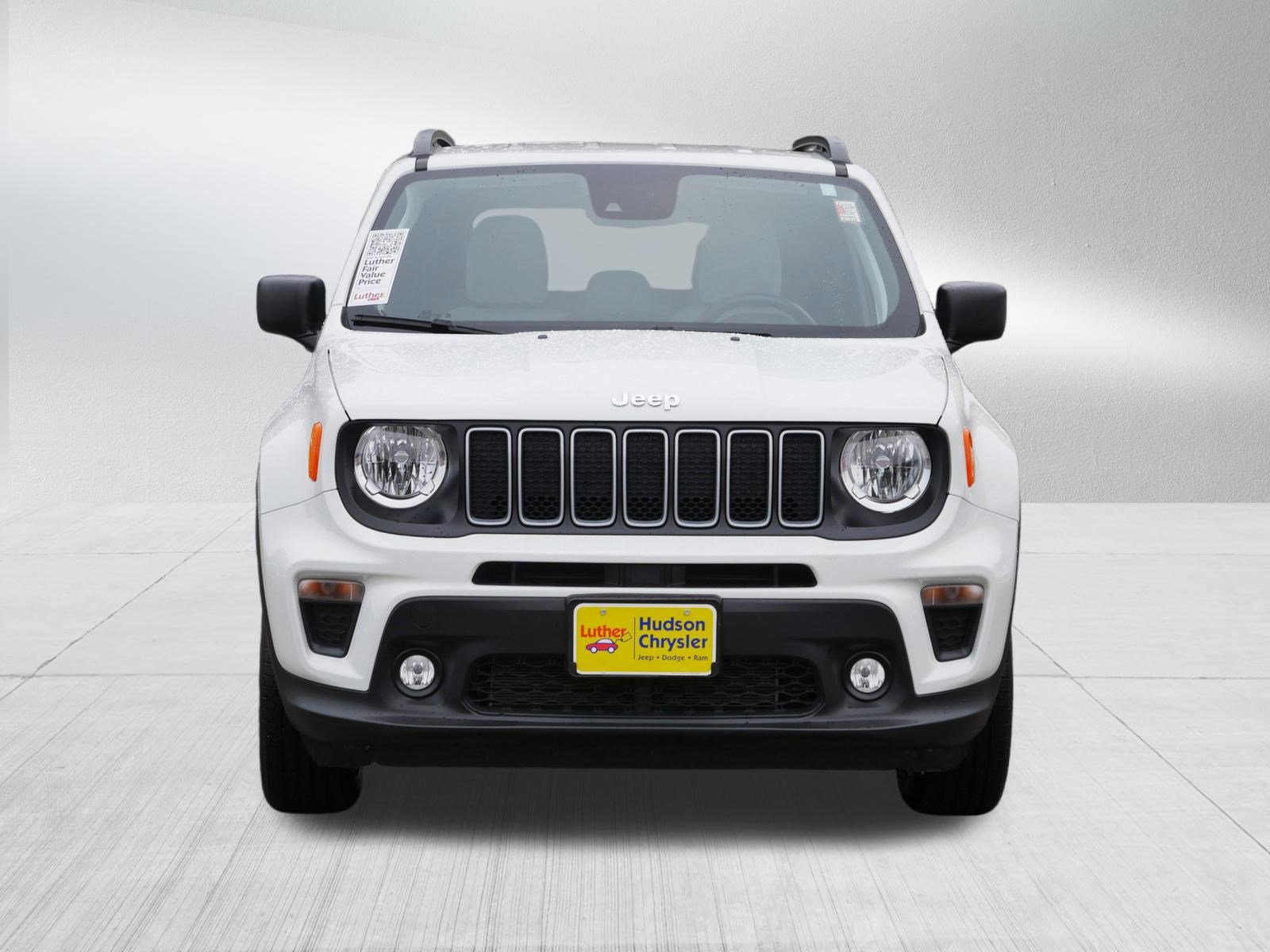 Certified 2022 Jeep Renegade Latitude w/ Convenience Group image 2