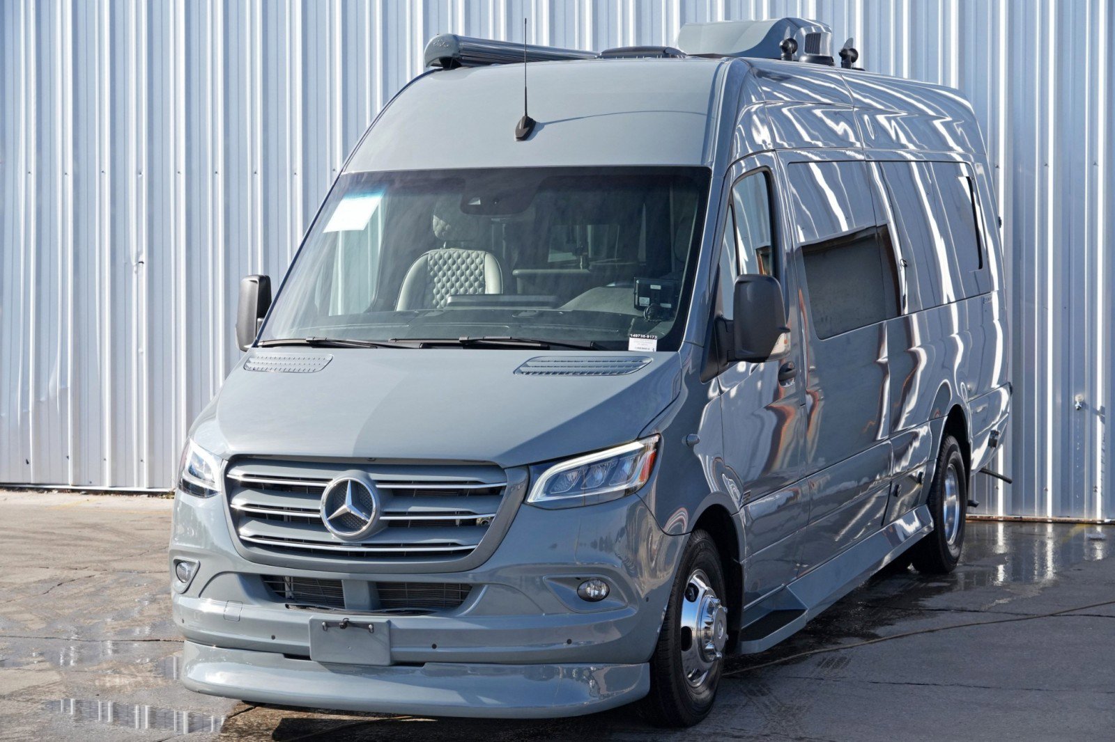 Used 2023 Mercedes-Benz Sprinter 3500 w/ Parking Package image 93