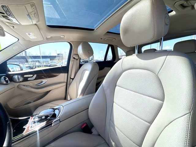 Used 2017 Mercedes-Benz GLC 300 image 21