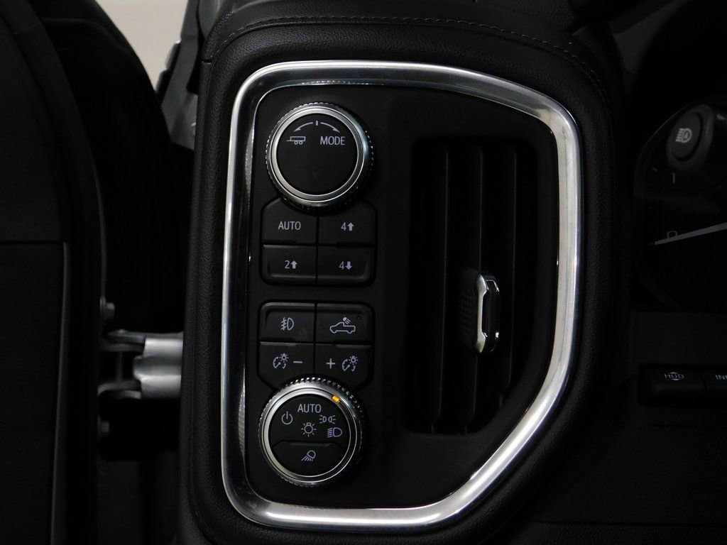 Used 2022 GMC Sierra 3500 Denali w/ Technology Package image 49