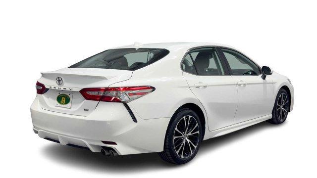 Used 2019 Toyota Camry SE w/ Convenience Package FWD image 2