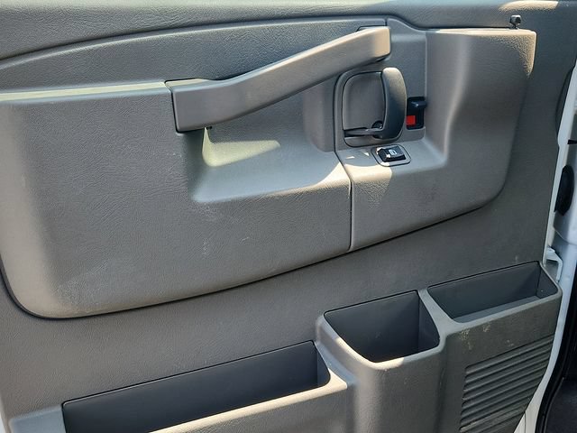 Used 2025 GMC Savana 2500 w/ Driver Convenience Package RWD image 12