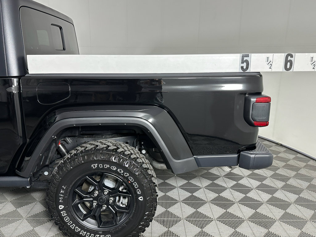 New 2025 Jeep Gladiator Willys image 14
