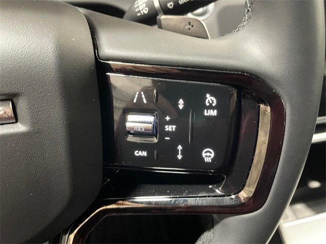 Used 2024 Land Rover Range Rover Evoque S image 28