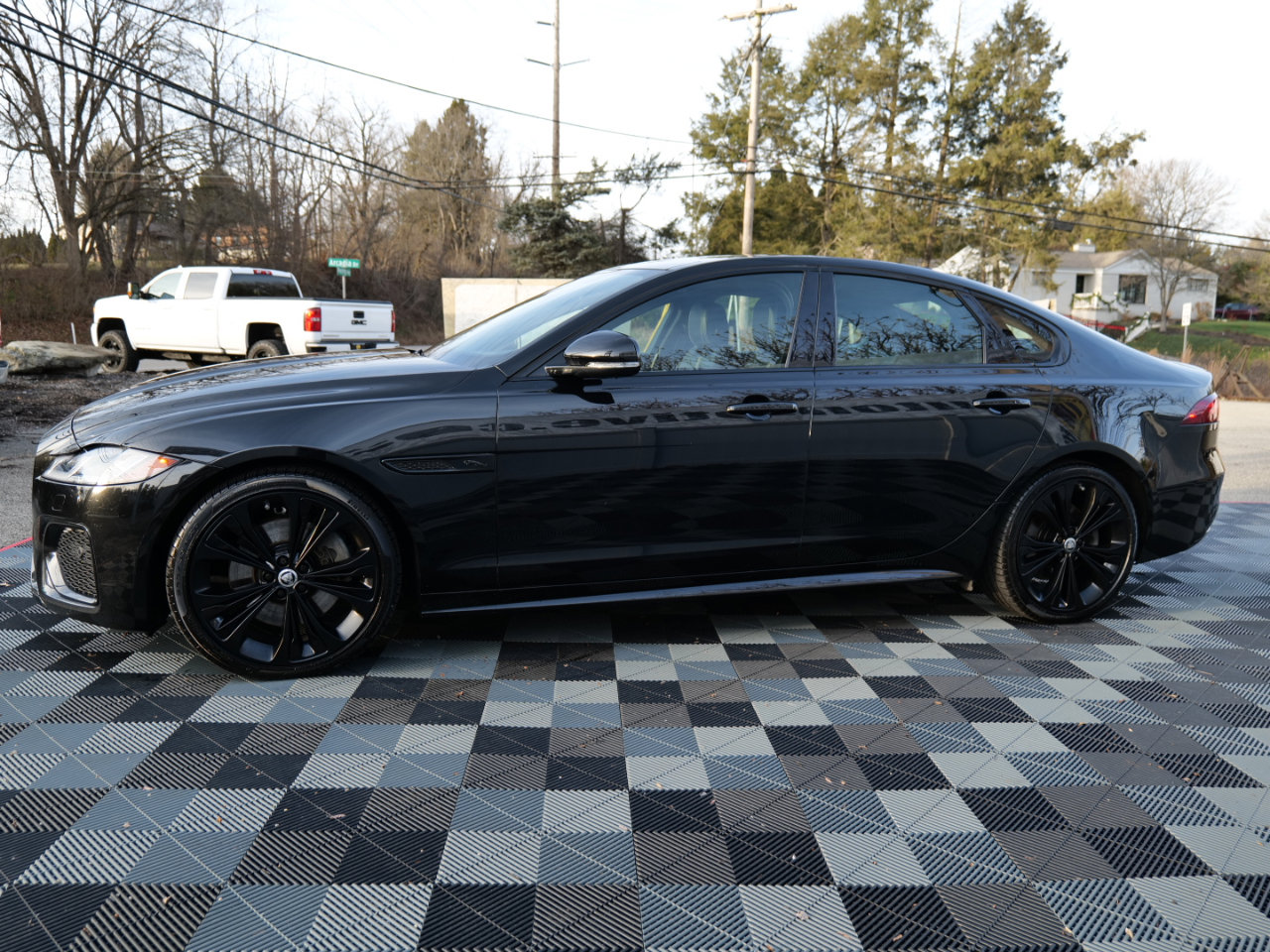 Used 2024 Jaguar XF R-Dynamic SE image 73