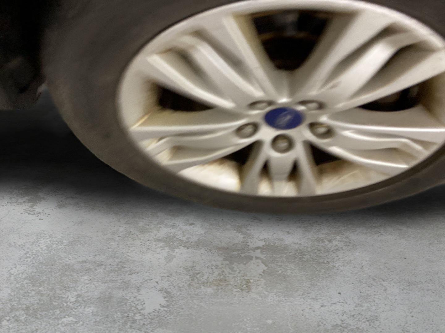 Used 2012 Ford Focus SEL FWD image 11