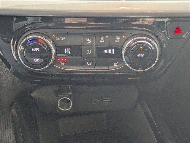 Certified 2025 Chevrolet Trax LT w/ LT Convenience Package image 21