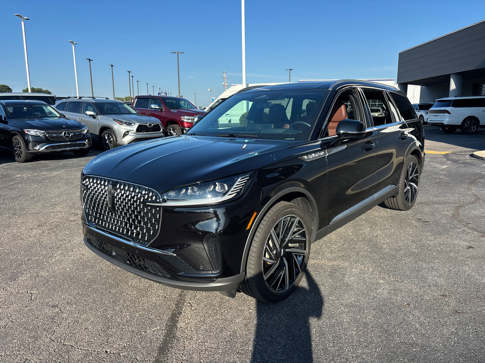 New 2026 Lincoln Aviator Reserve AWD/4WD image 3