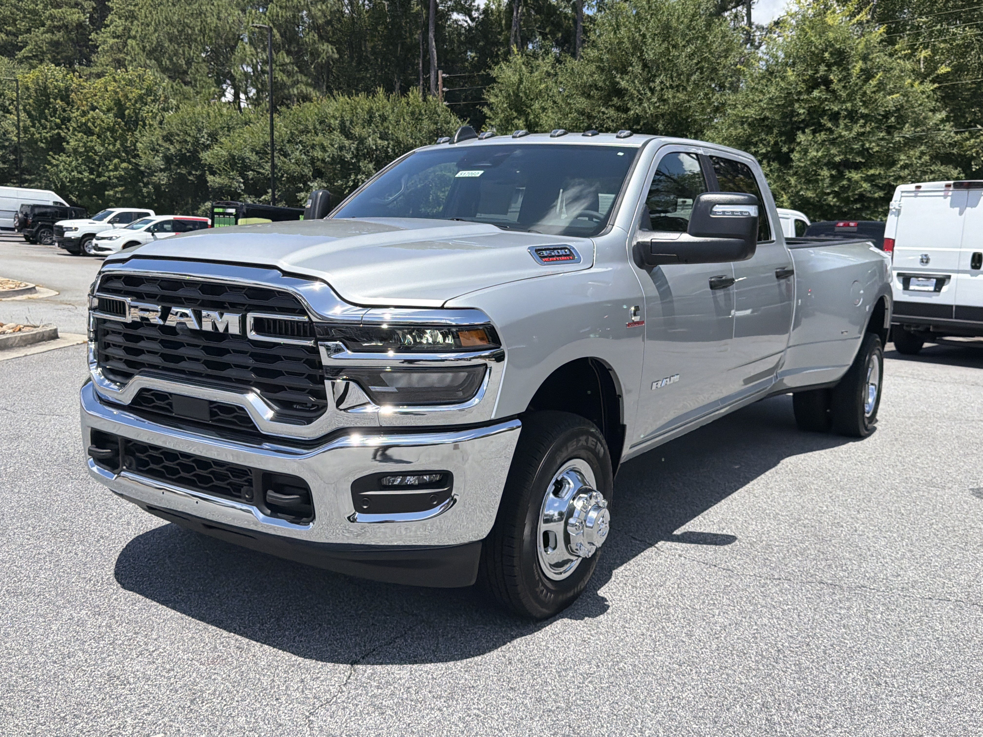 New 2026 RAM 3500 Big Horn AWD/4WD image 3