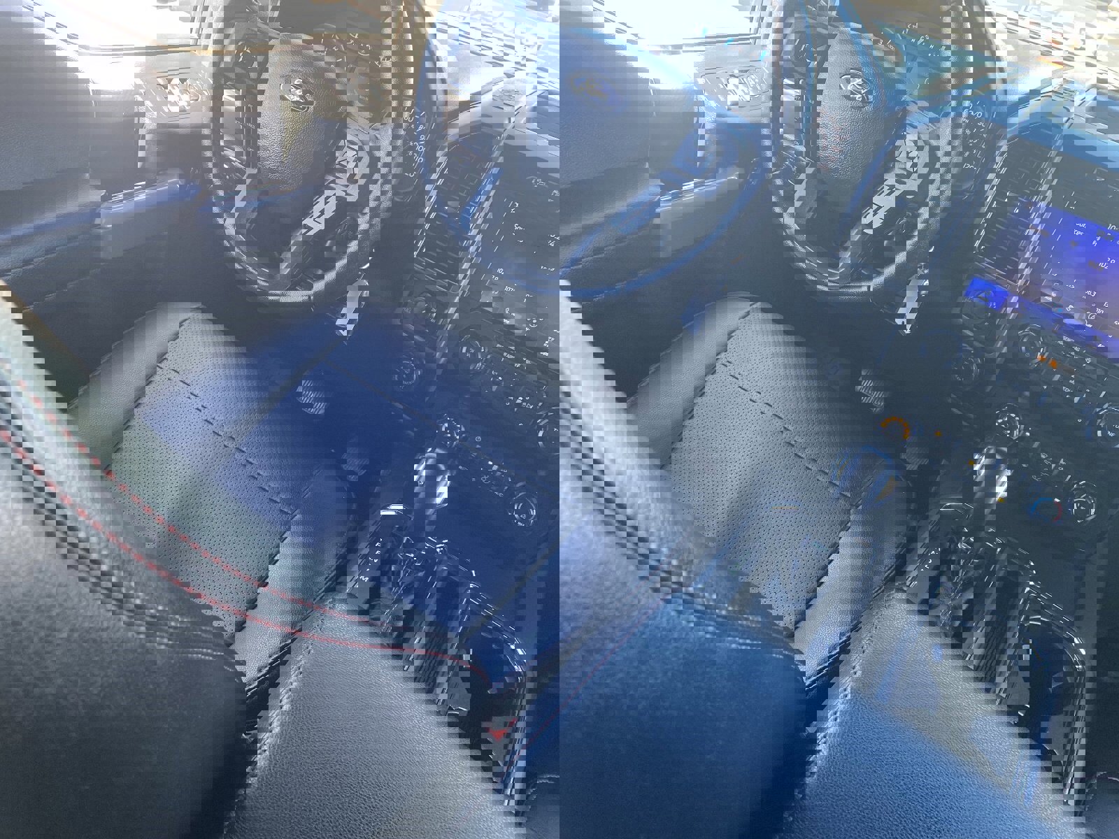 Used 2020 Ford F150 XLT w/ Equipment Group 302A Luxury image 14