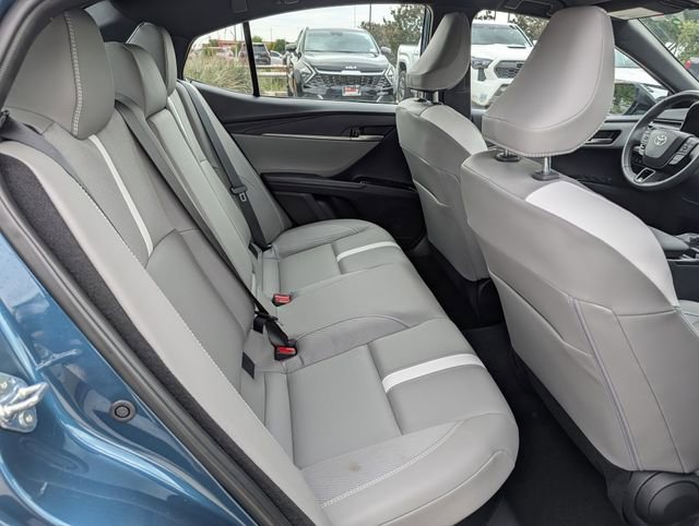 Used 2025 Toyota Camry SE FWD image 28