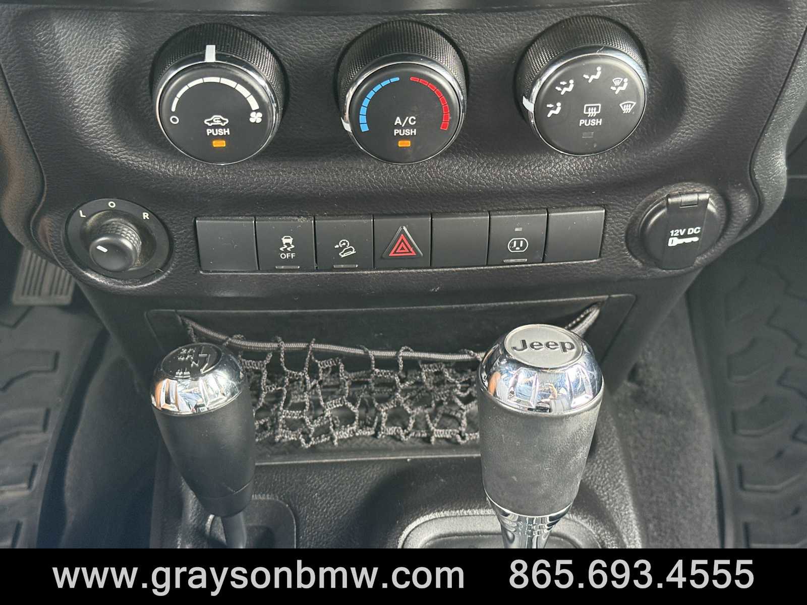 Used 2015 Jeep Wrangler Unlimited Sahara image 18