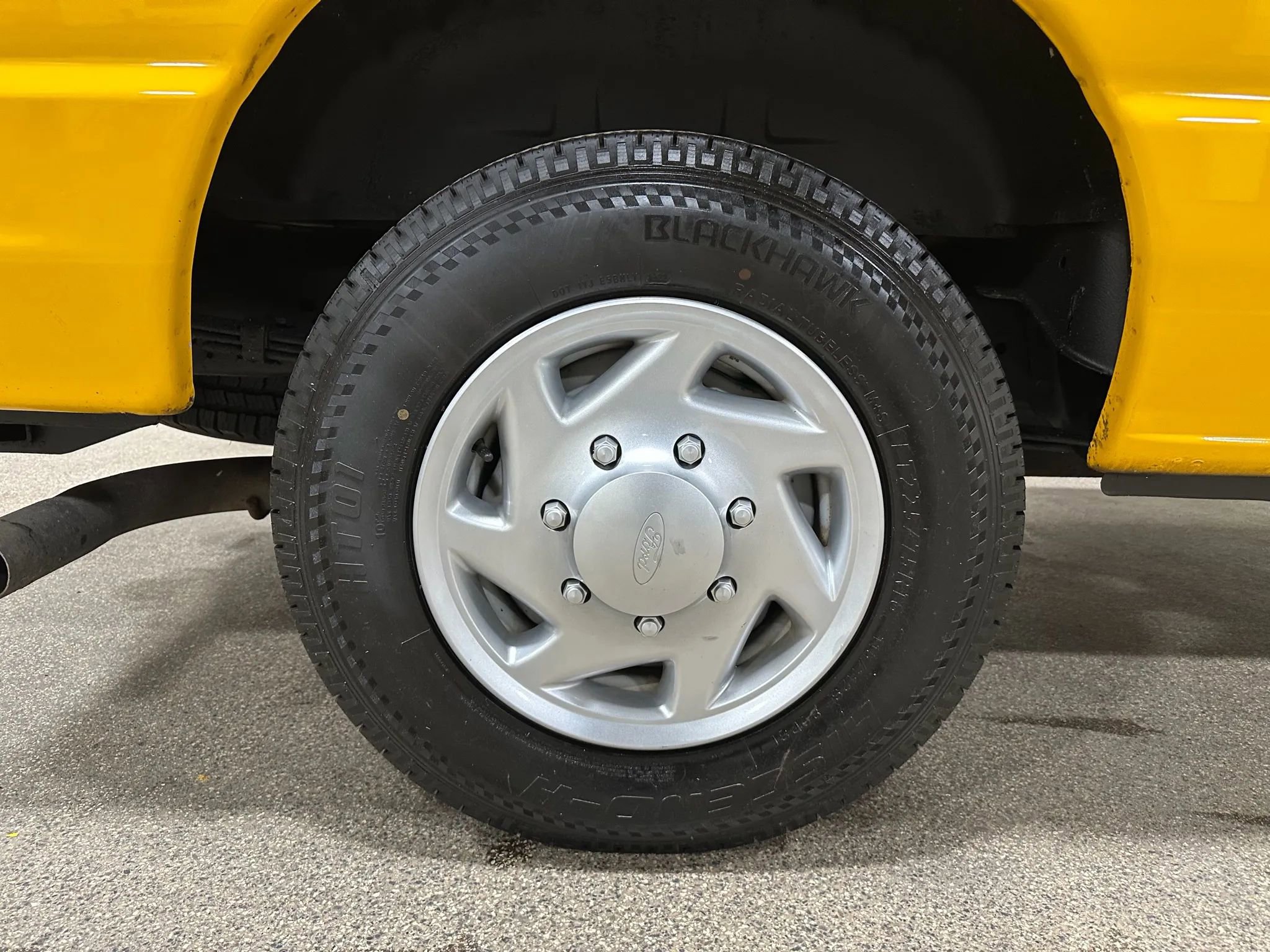 Used 2011 Ford E-150 and Econoline 150 Wagon image 54