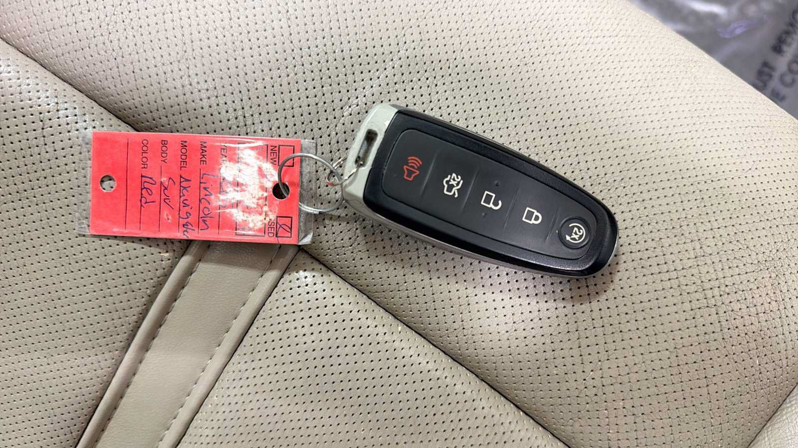 Used 2015 Lincoln Navigator 4WD image 33