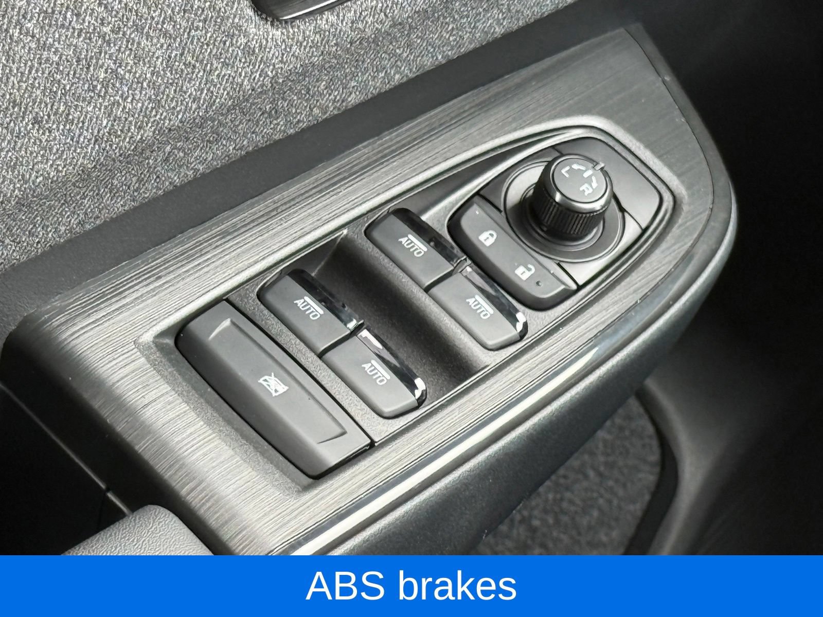 Used 2026 Subaru Outback Limited AWD/4WD image 38