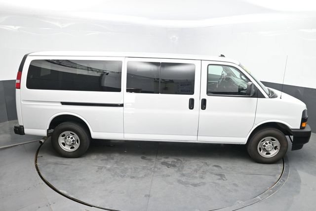 Used 2024 Chevrolet Express 3500 LS RWD image 31