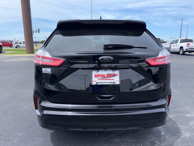 Used 2024 Ford Edge SE w/ Black Appearance Package AWD/4WD image 4